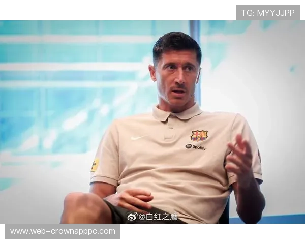 莱万是否适应巴萨传控体系