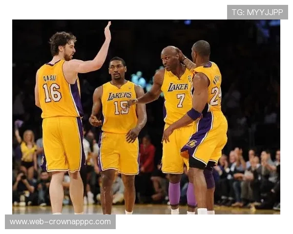 危险动作判罚要点：高抬足与间接任意球界定